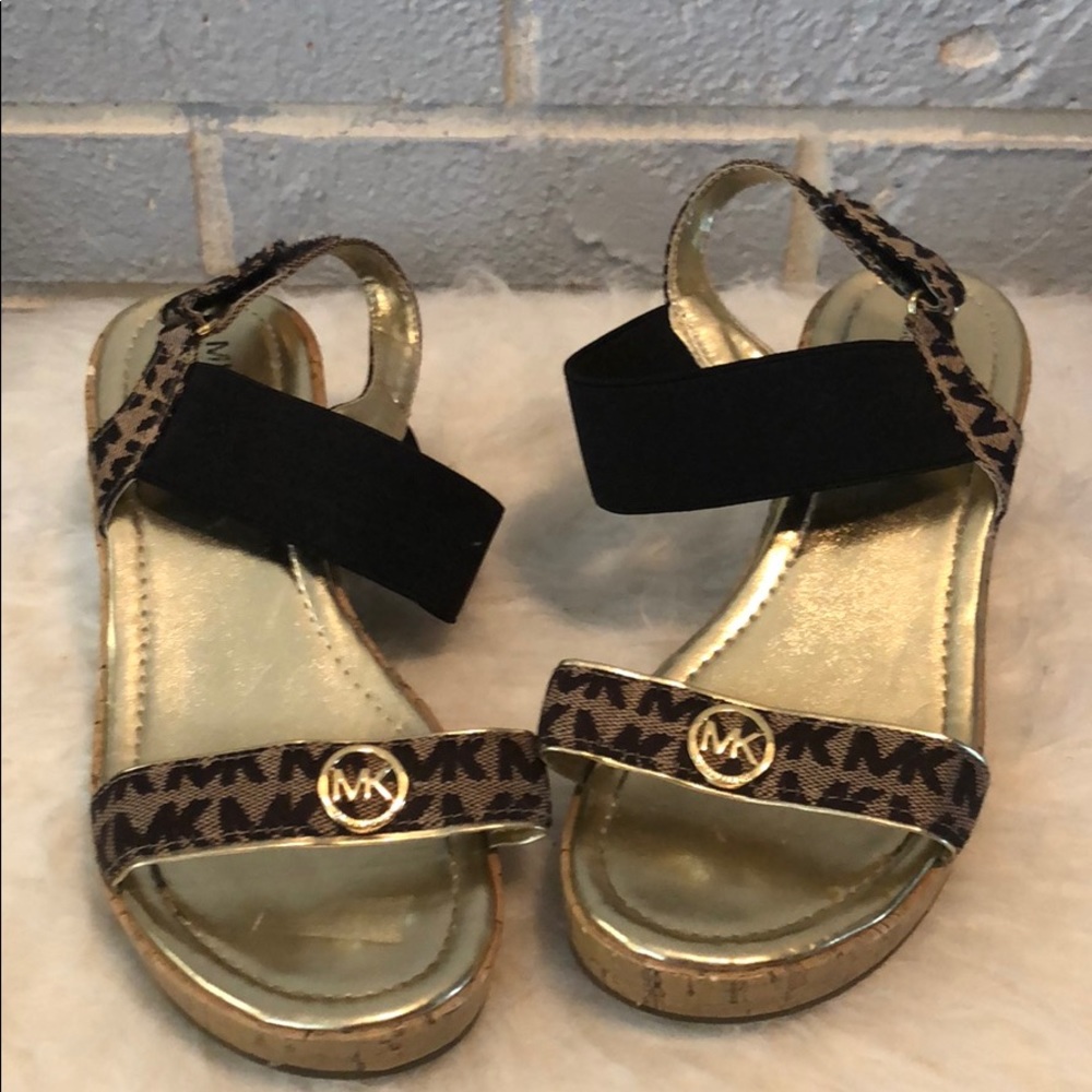 Michael Kors wedge shoe size 4 kids